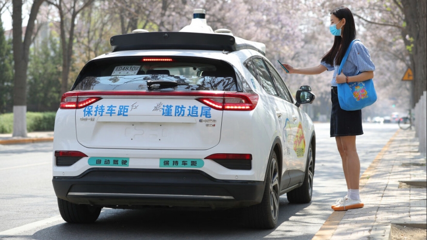Autopilot: Thời của xe tự lái